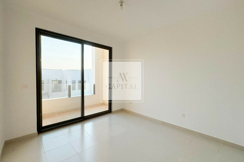 Buy a property - 4 rooms - Reem, UAE - image 2