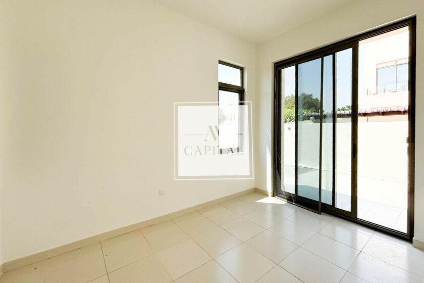 Buy a property - Reem, UAE - image 6