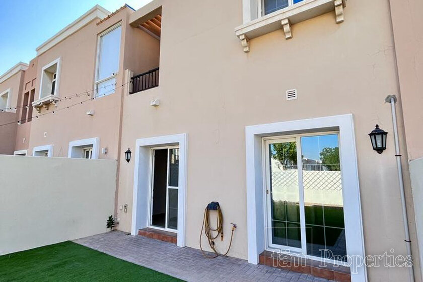 Buy 1 house - Reem Community, UAE - image 1