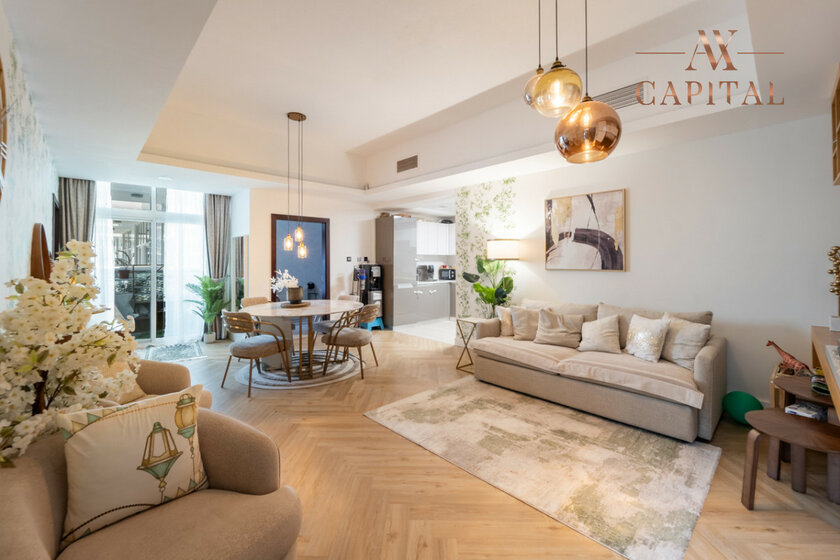 Buy 11 apartments  - Studio City, UAE - image 33