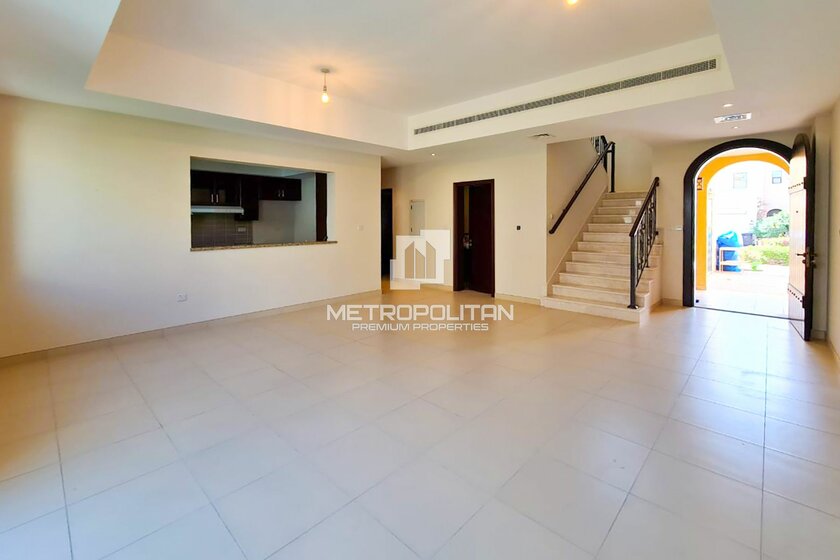Biens immobiliers à louer - 3 pièces - Émirats arabes unis – image 28