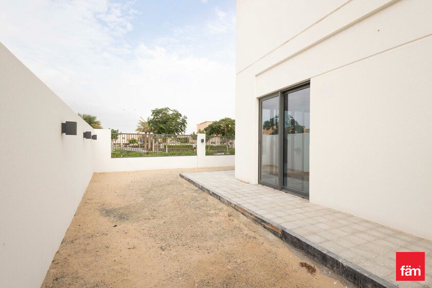 Houses for sale in Dubai - image 36