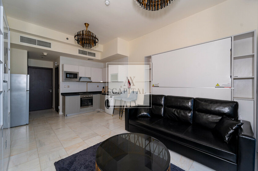 Studio properties for rent in Dubai - image 13