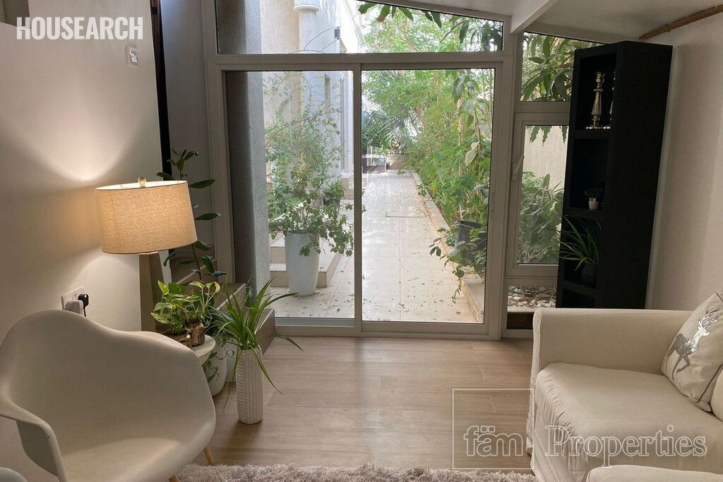 Villa for rent - Dubai - Rent for $117,163 - image 1