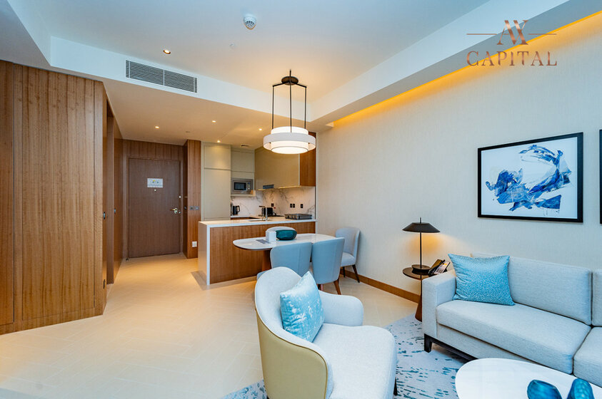 Rent a property - 1 room - Downtown Dubai, UAE - image 17