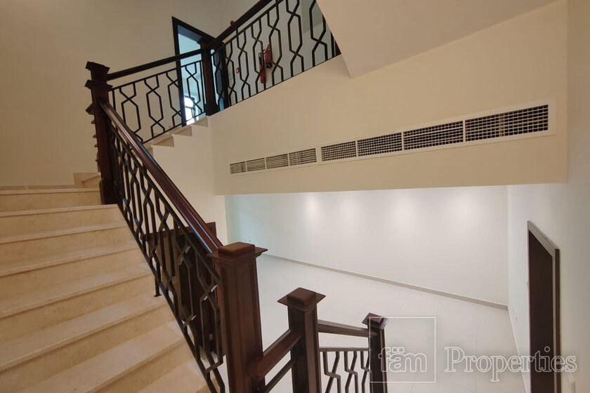 Townhouses for sale in City of Dubai - image 34