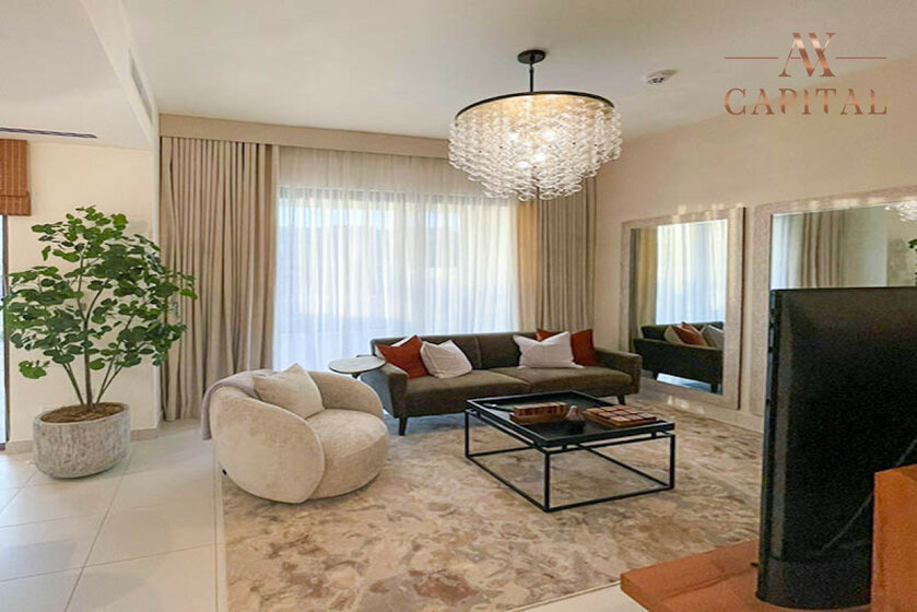 Buy 180 villas - Dubai, UAE - image 11