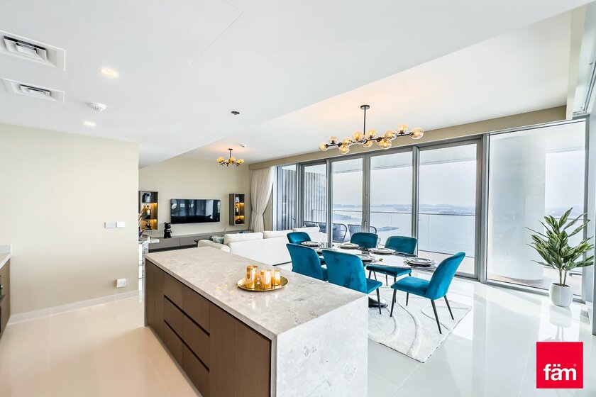 Rent 94 apartments  - Emaar Beachfront, UAE - image 5