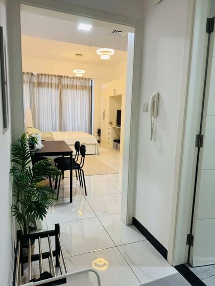 Compre una propiedad - Estudios - Jumeirah Village Circle, EAU — imagen 9