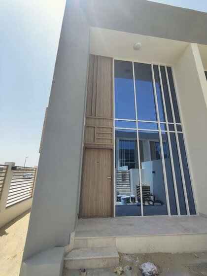 Houses for sale in UAE - image 7