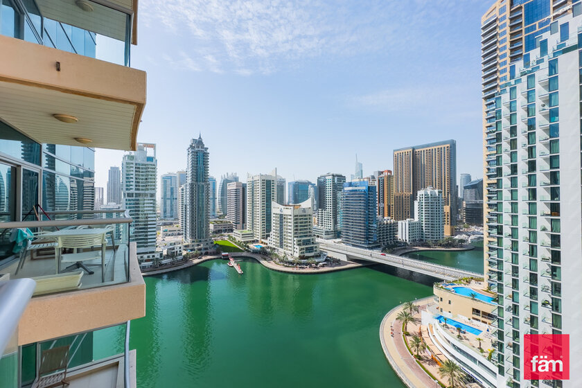 Buy a property - Dubai Marina, UAE - image 1