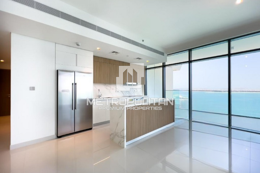 Rent a property - Emaar Beachfront, UAE - image 30