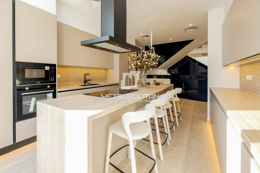4+ bedroom properties for sale in UAE - image 4