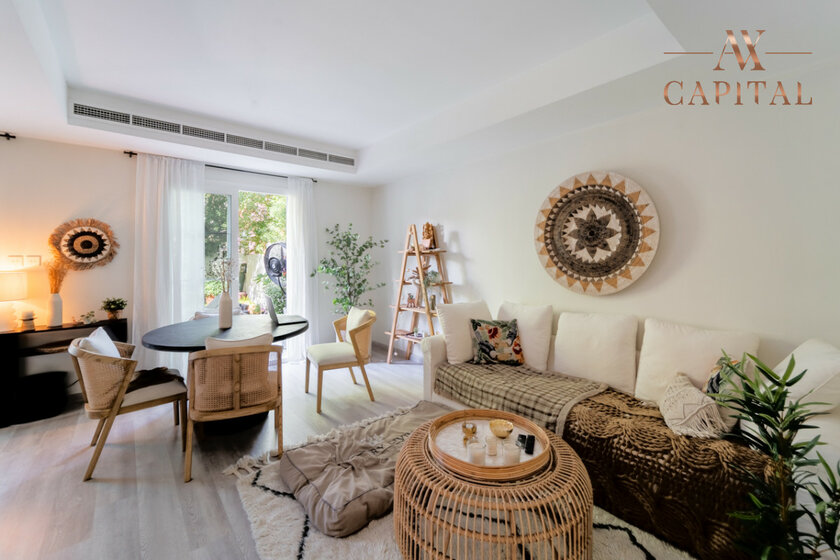 Buy 180 villas - Dubai, UAE - image 33