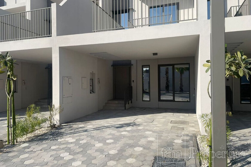 Townhouse for rent - Dubai - Rent for $57,173 / yearly - image 14