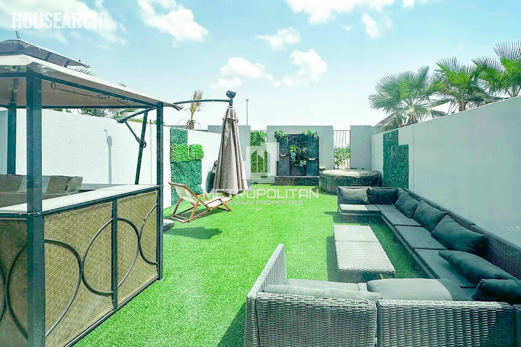 Maison de ville à louer - Dubai - Louer pour 57 186 $/annuel – image 1