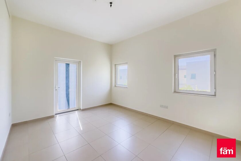 Houses for rent in UAE - image 1