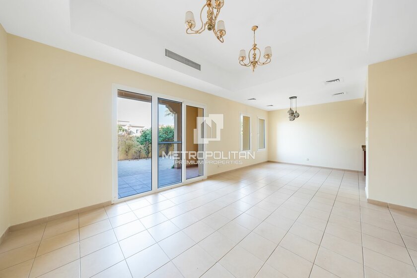 2 bedroom townhouses for rent in UAE - image 3