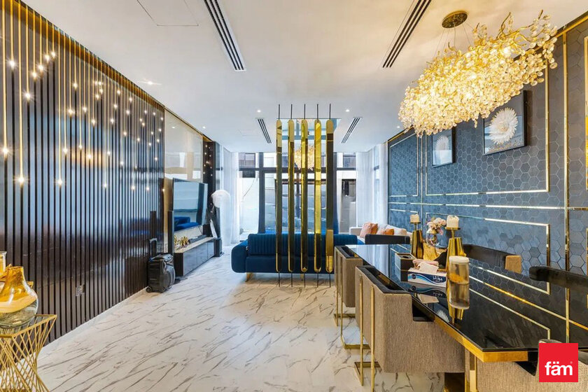 Alquile 3 chalés - DAMAC Hills, EAU — imagen 12