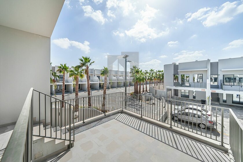 Rent 7 townhouses - Meydan City, UAE - image 1