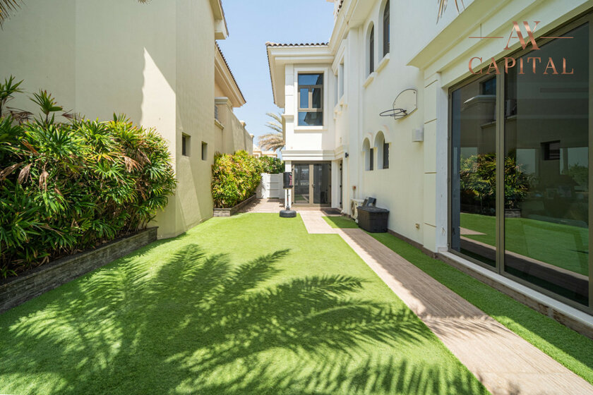 Buy 24 villas - Palm Jumeirah, UAE - image 2