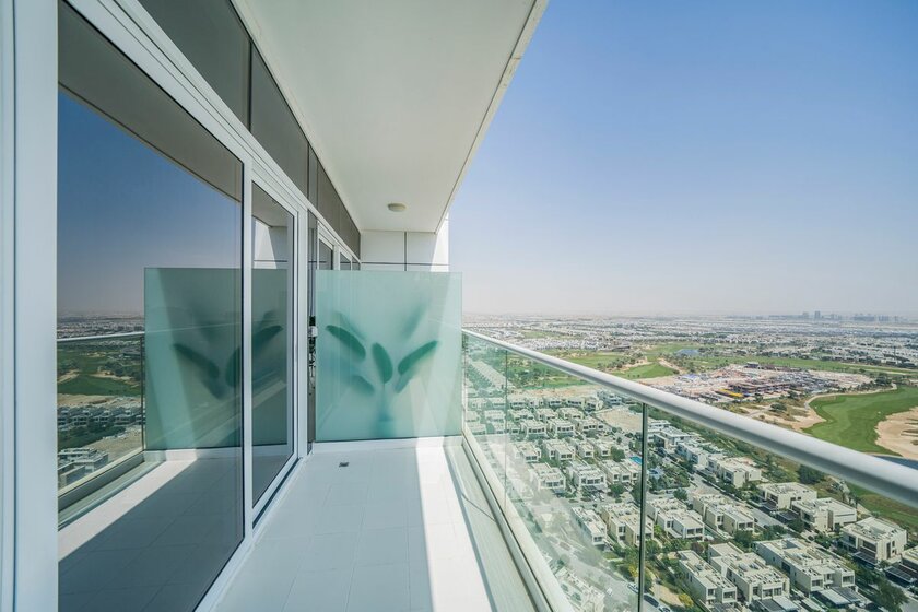 Rent a property - DAMAC Hills, UAE - image 1