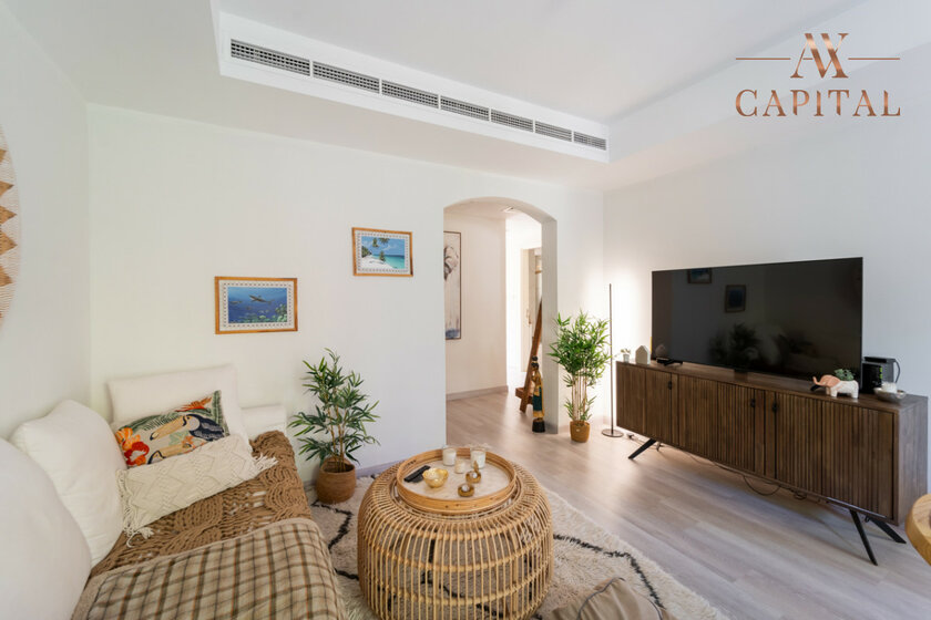 Buy 180 villas - Dubai, UAE - image 35