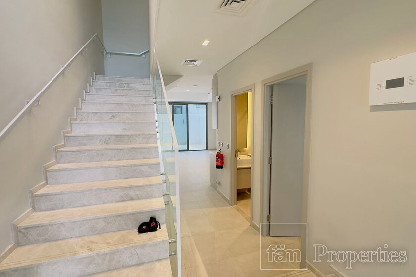 Louer 117 maisons de ville - Dubai, Émirats arabes unis – image 28