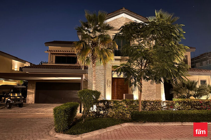 Купить дом в ОАЭ - изображение 1