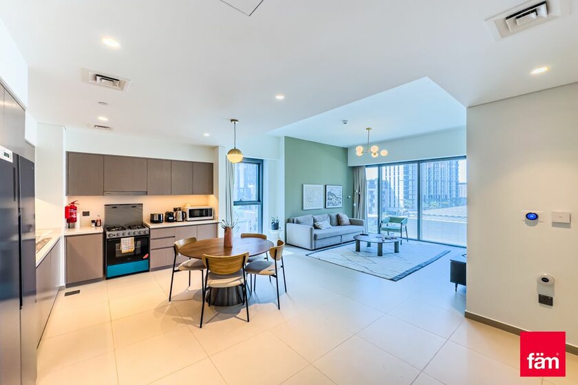 Rent 410 apartments  - Downtown Dubai, UAE - image 1