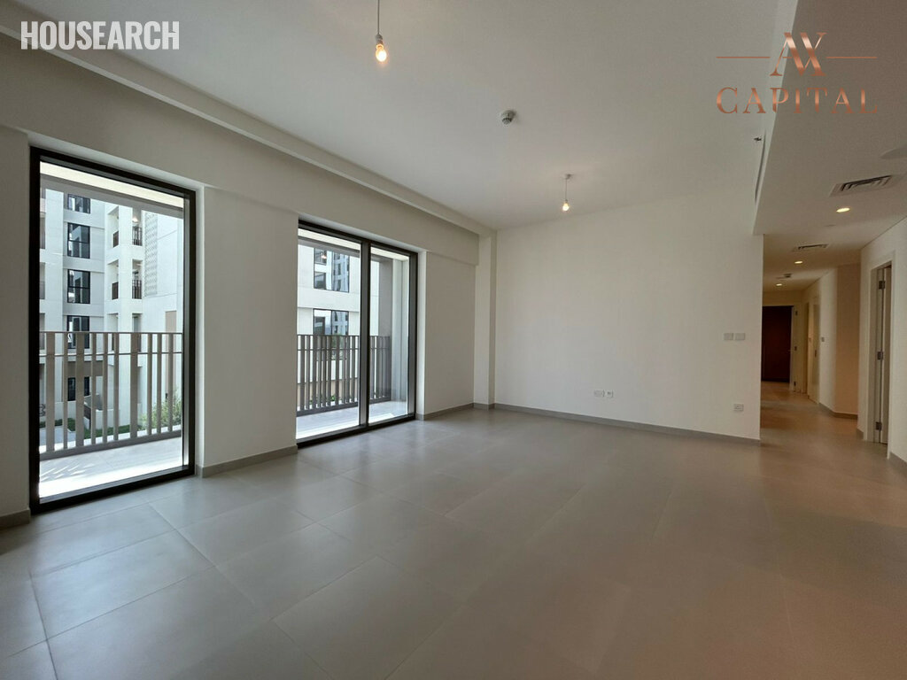 54.458 $/jährlich 3 Schlafzimmer 4 Badezimmer Fläche 152 m² – Bild 1