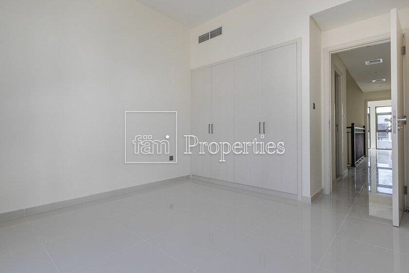 Townhouses for sale in UAE - image 15