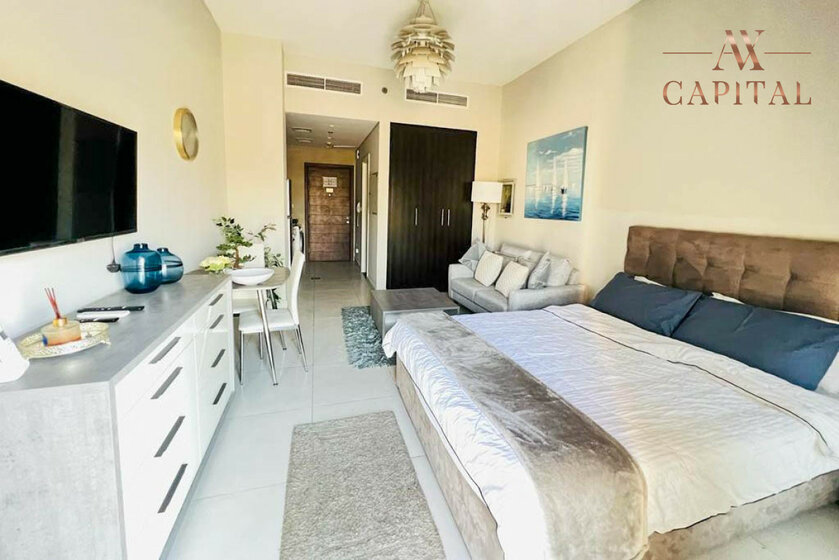 Buy a property - 2 rooms - Dubailand, UAE - image 7