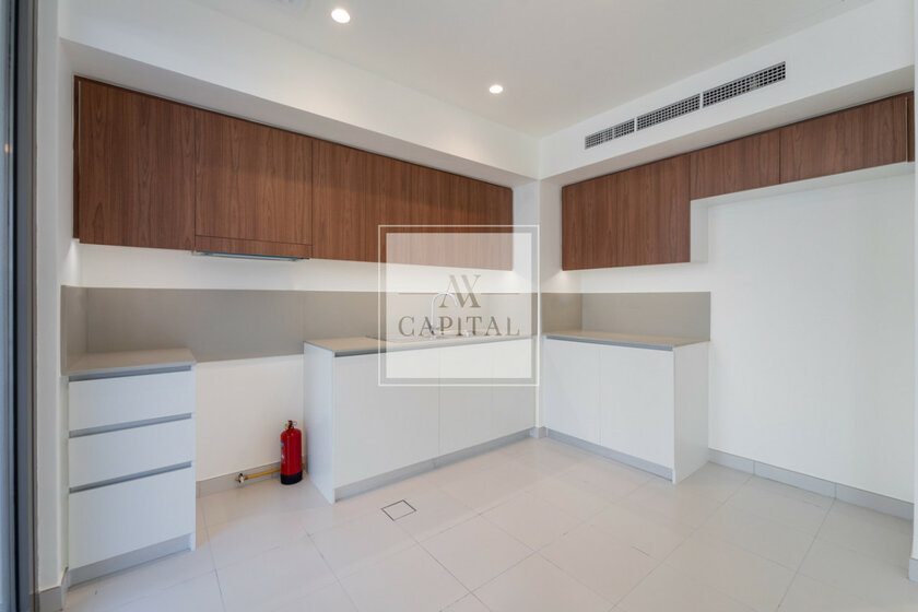 3 bedroom properties for rent in UAE - image 24