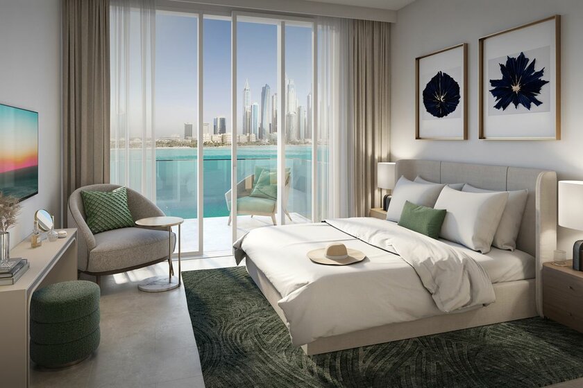 Buy a property - Emaar Beachfront, UAE - image 2