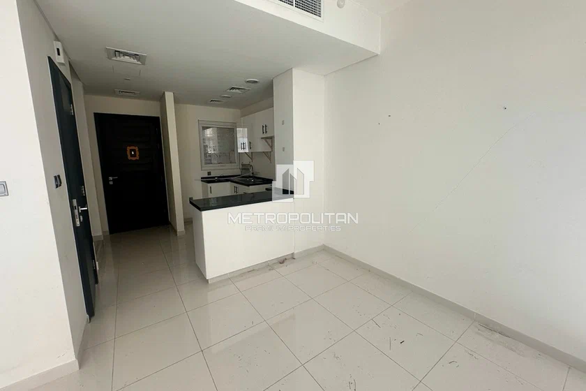 3 bedroom houses for rent in UAE - image 1