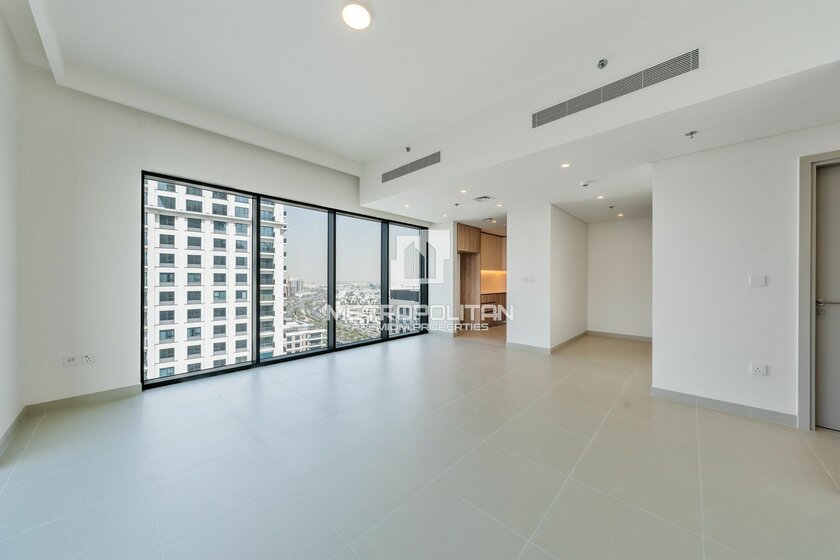 Alquile 31 apartamentos  - 3 habitaciones - EAU — imagen 16