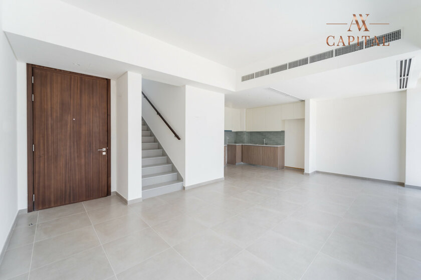 Houses for rent in UAE - image 14