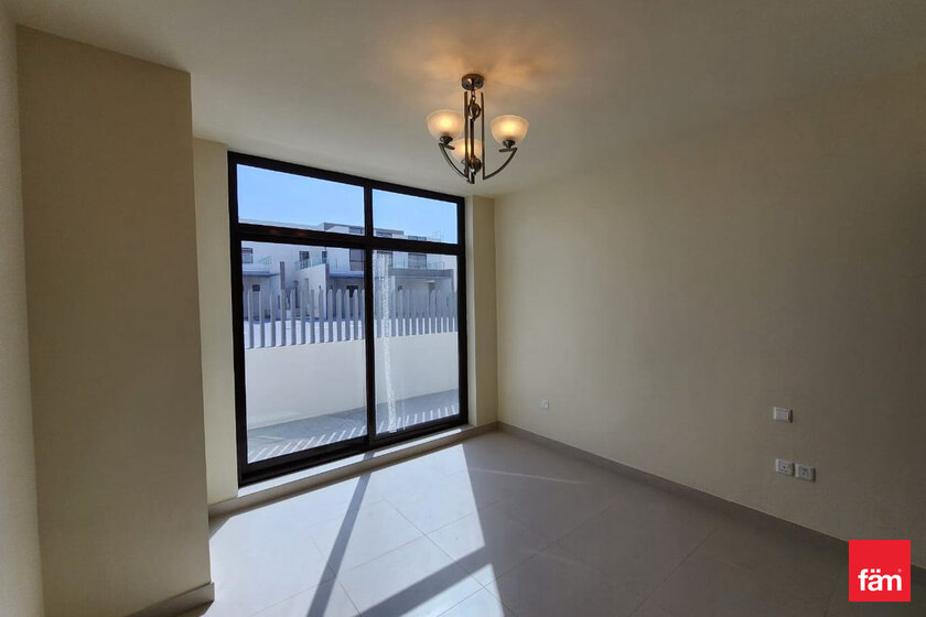 Townhouses for rent in UAE - image 18