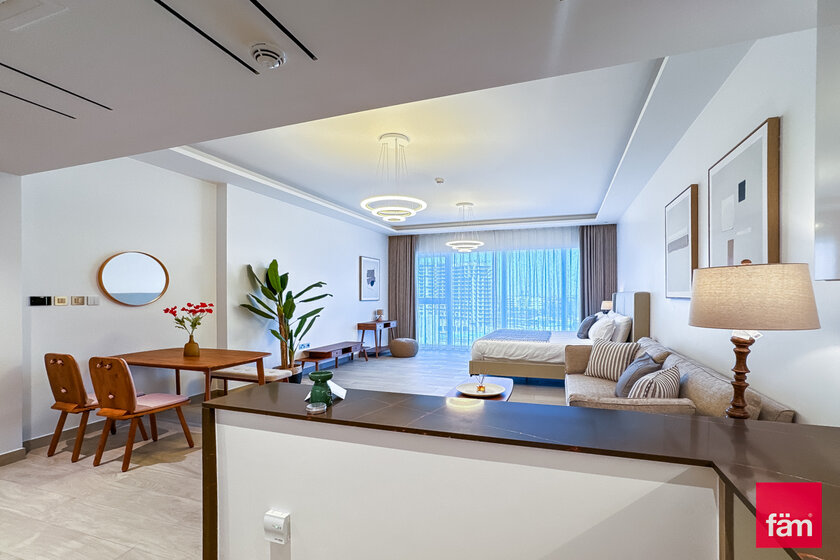 Buy 178 apartments  - Jumeirah Lake Towers, UAE - image 1