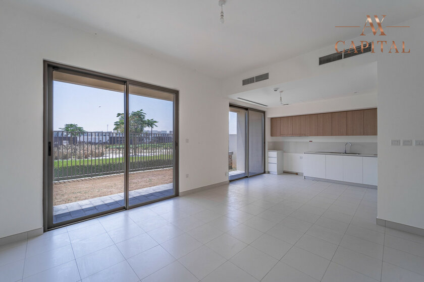 Villas for rent in UAE - image 21