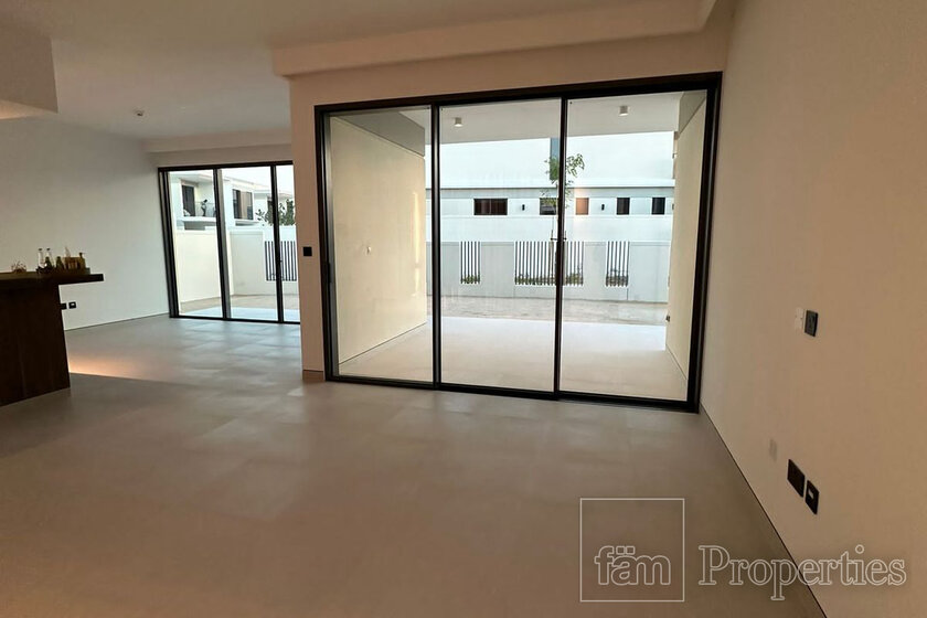 Houses for rent in UAE - image 21