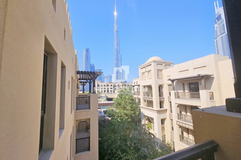 Rent a property - 2 rooms - Downtown Dubai, UAE - image 1