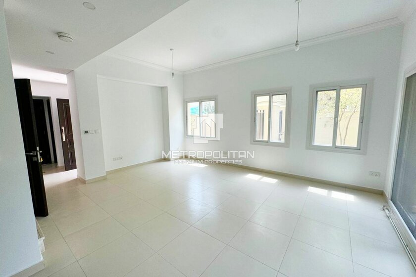 20 villa kirala - 3 odalı - Dubailand, BAE – resim 35