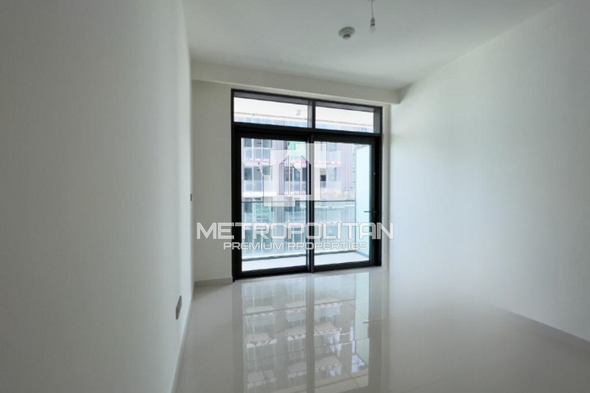 Rent 94 apartments  - Emaar Beachfront, UAE - image 35