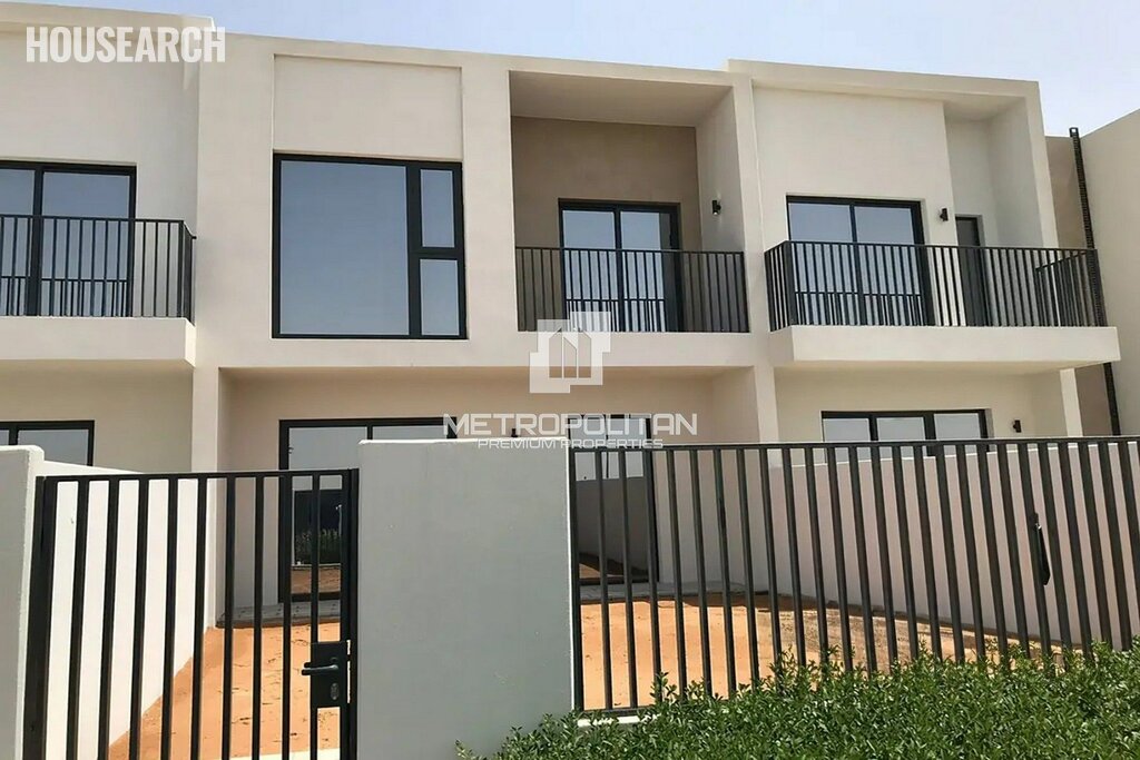 Townhouse for rent - Dubai - Rent for $38,116 / yearly - image 1