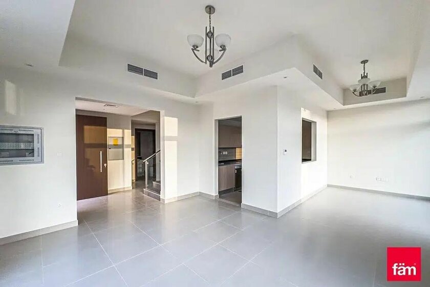 Buy 19 townhouses - District 11, UAE - image 32