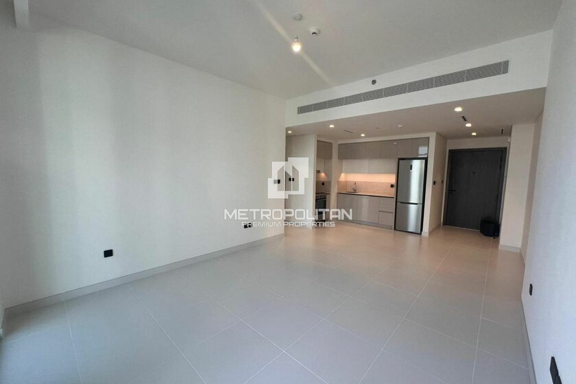 Rent 77 apartments  - Dubai Harbour, UAE - image 1