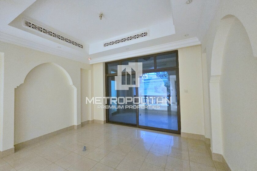 Rent a property - 2 rooms - Downtown Dubai, UAE - image 17
