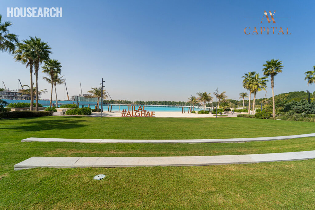 Villa for sale - Dubai - Buy for $2,041,927 - image 1